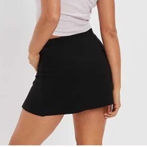 AE black mini skort